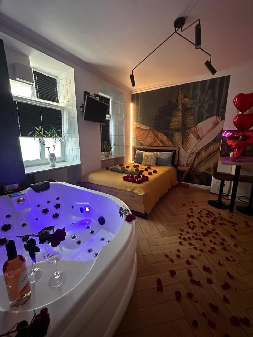 Jacuzzi & Bike Apartment, Krakow Cracóvia Exterior foto